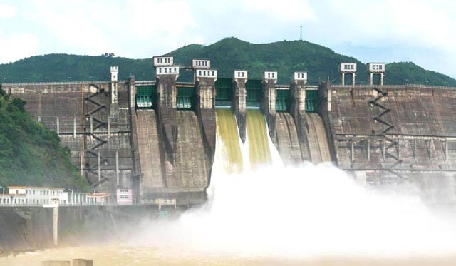 楓樹壩空腹重力壩